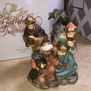 AVON Nativity  Holiday‎ Treasures Porcelain Figurine 2002 In Box Wise Men